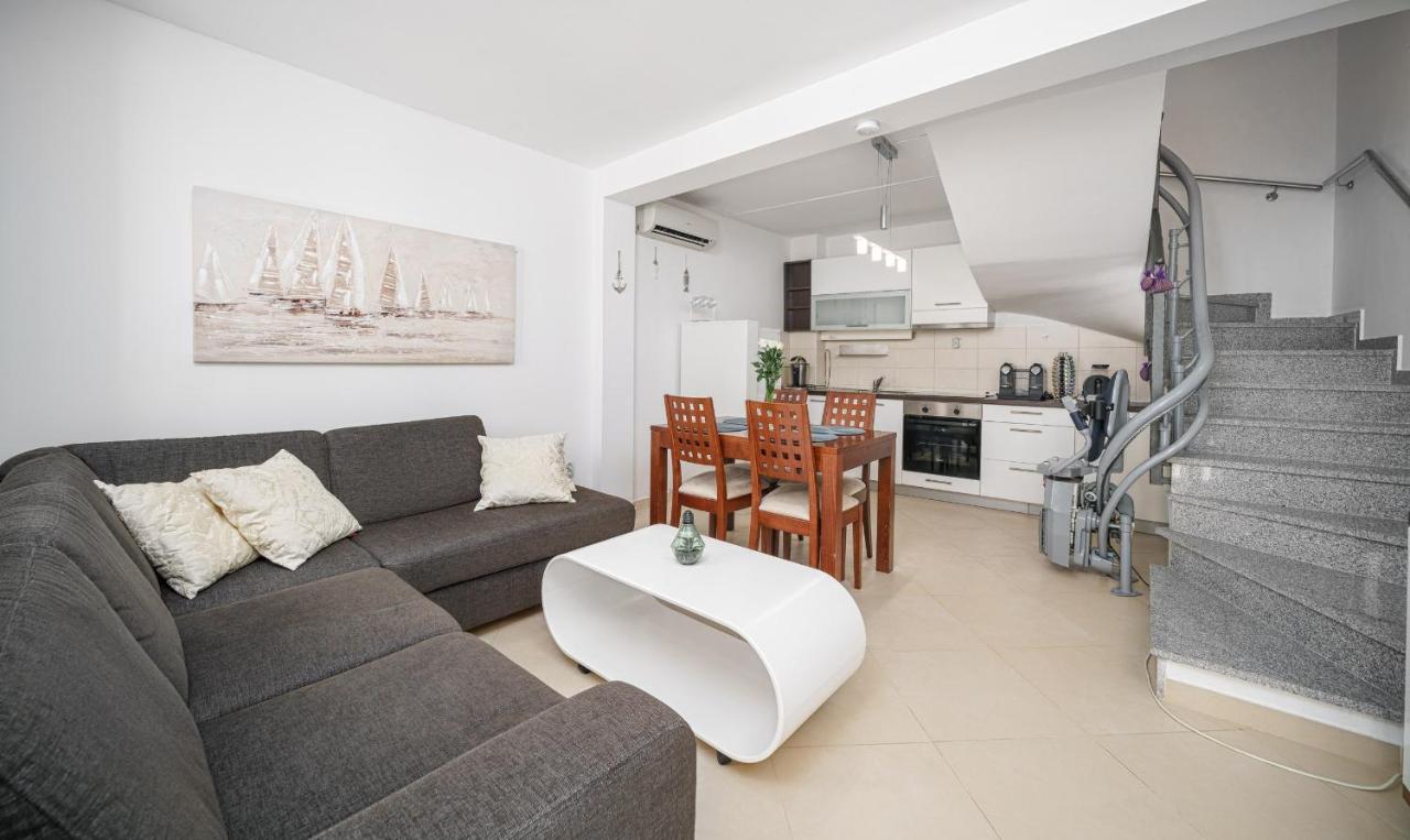Villa Pia Vodice Extérieur photo